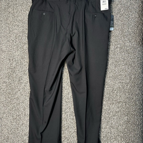 NWT men’s Haggar Classic fit flat front dress pants SZ 44x29 - Picture 6 of 9